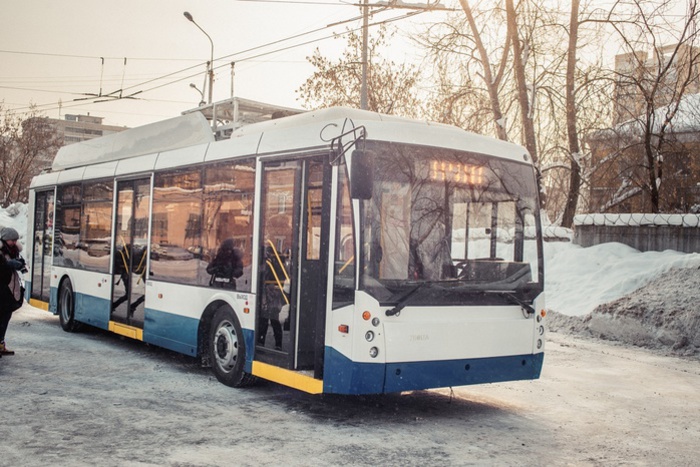 В Екатеринбурге обстреляли троллейбус с пассажирами