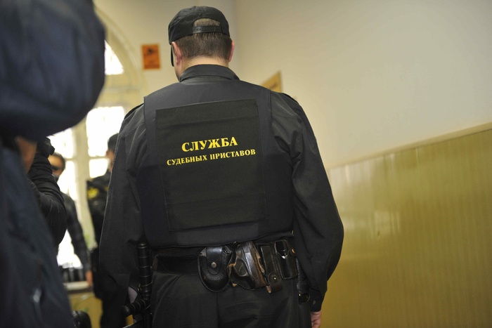 В Первоуральске вынесли приговор инкассатору, спустившему 4,2 млн рублей