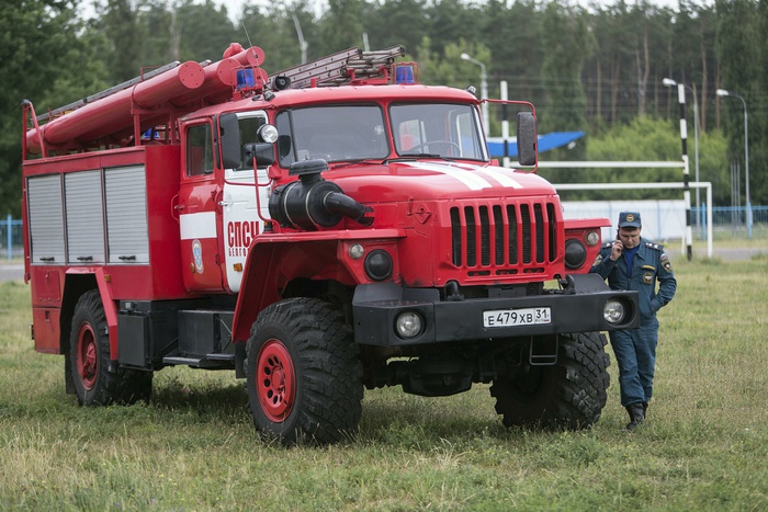В Екатеринбурге пожарная машина насмерть задавила женщину