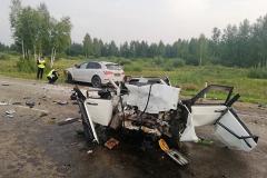 Водитель погиб, ребёнок в реанимации: на свердловской трассе столкнулись ВАЗ и Audi