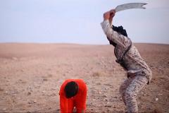 Британец узнал своего 13-летнего сына на видео казни заключенных боевиками ИГ
