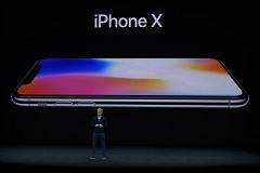 Apple представила три новых iPhone