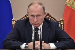 «Безответственно для него уйти, хлопнув дверью»: Путин подбирает преемника