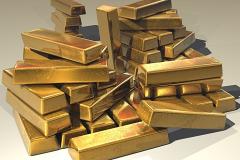 На месте прорыва дамбы в Красноярском крае нашли сейф с золотом