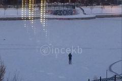 Жители Екатеринбурга снова начали ходить по тонкому льду Исети