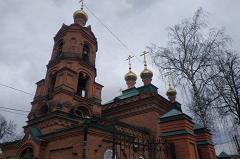 Верующие прошли по Екатеринбургу пасхальным крестным ходом