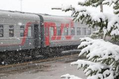 Пассажиры электрички Екатеринбург — Челябинск были вынуждены ехать в холоде и темноте