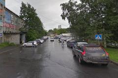 В Екатеринбурге женщина припарковала машину и потеряла 70 тысяч рублей