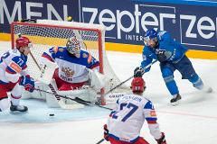 Сборная России по хоккею обыграла Латвию в матче ЧМ