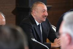 Президент Азербайджана назвал анекдотом заявление Пашиняна об «Искандерах»