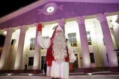 Рано утром Екатеринбург встречал настоящего Санта-Клауса