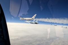 Борт Путина во время полета до Абу-Даби сопровождали четыре истребителя (ВИДЕО)
