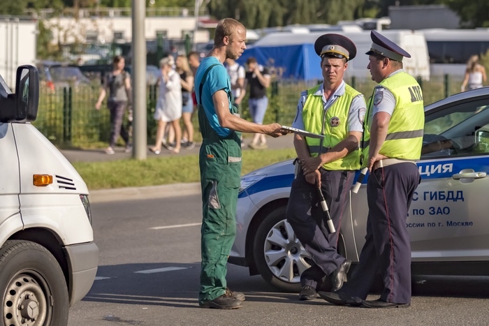 Пять водителей скрылись с места ДТП за последние дни в Свердловской области