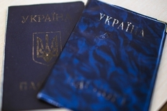 Трудовых мигрантов из Украины не выпускают на работу в РФ