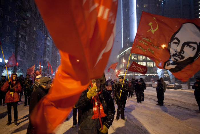 Свердловские коммунисты отменили демонстрацию в день 100-летия Революции