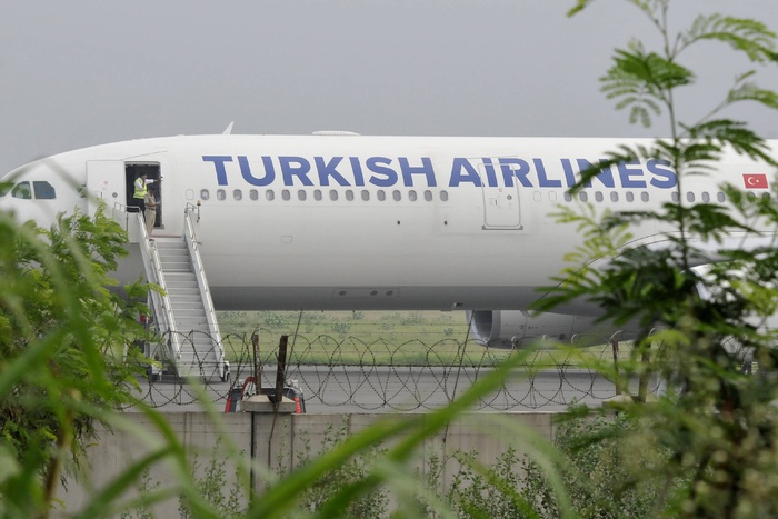 В Стамбуле туристов из России не пустили в самолёт из-за панических настроений