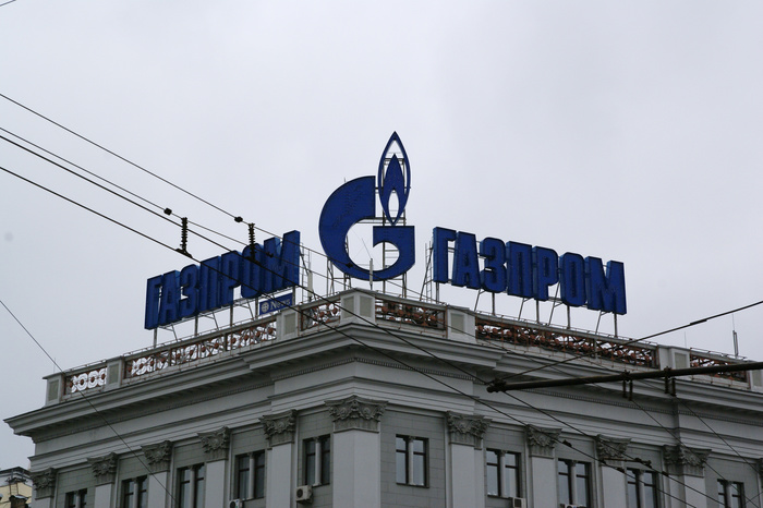 Из внедорожника уборщицы «Газпрома» украли сумочку за 300 тысяч рублей