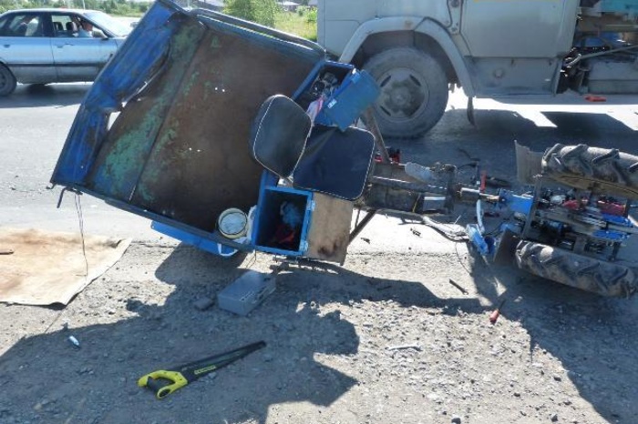 Два водителя мотоблоков тяжко пострадали в ДТП на Урале за последние дни