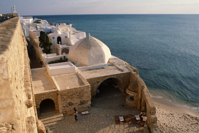 Тунис стал лидером запросов среди российских туристов