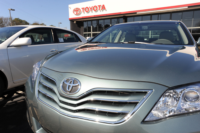 Полицейские предотвратили нападение на владельца «Тойота Камри» ради кражи авто