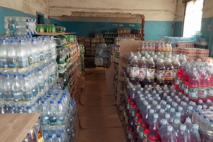 Склад поддельного алкоголя, соков, воды и энергетиков найден под Первоуральском