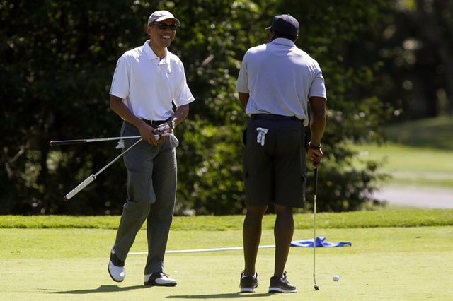 Обама выразил соболезнования близким Джеймса Фоули и отправился играть в гольф