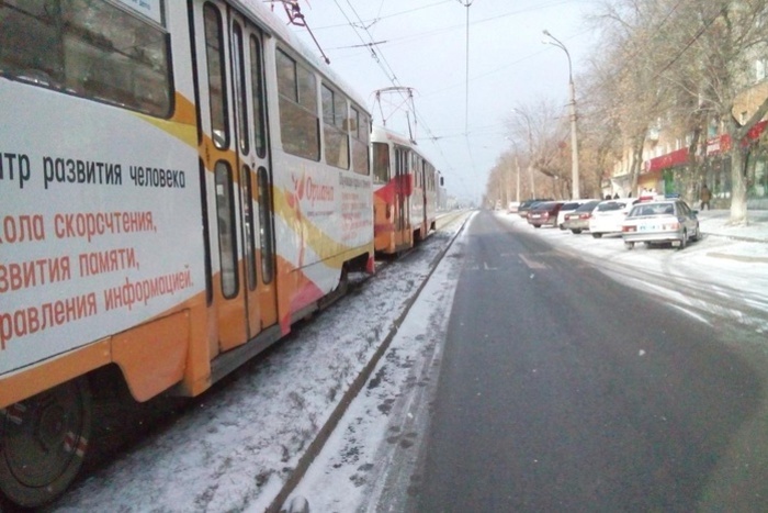 В Екатеринбурге два трамвая столкнулись лоб в лоб