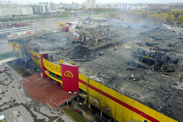 Локализован крупный пожар на пилораме в Свердловской области