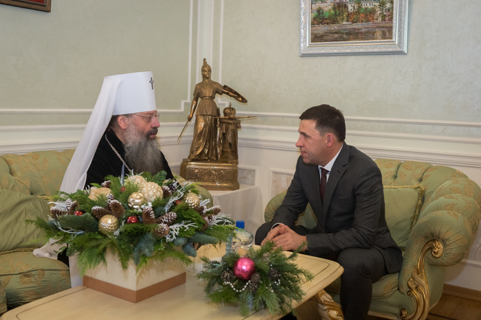 Куйвашев принял участие в торжественном рождественском приёме митрополита