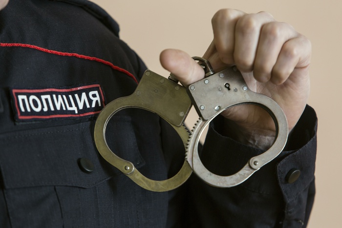 В Екатеринбурге за серию краж в торговом центре задержана женщина