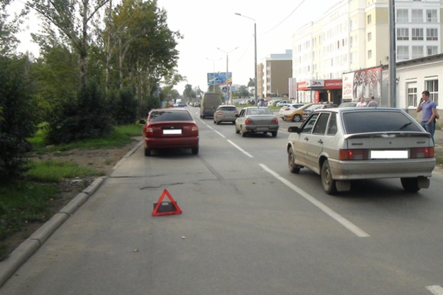 Hyundai Accent сбил подростка на улице Волгоградская
