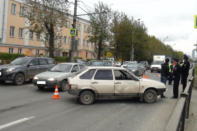 Пешеходы пострадали сегодня в двух ДТП в Екатеринбурге