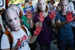 Первый российский гей получил в Германии статус беженца