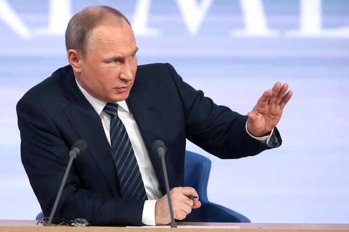 Путин заявил об отсутствии катастроф в экономике страны