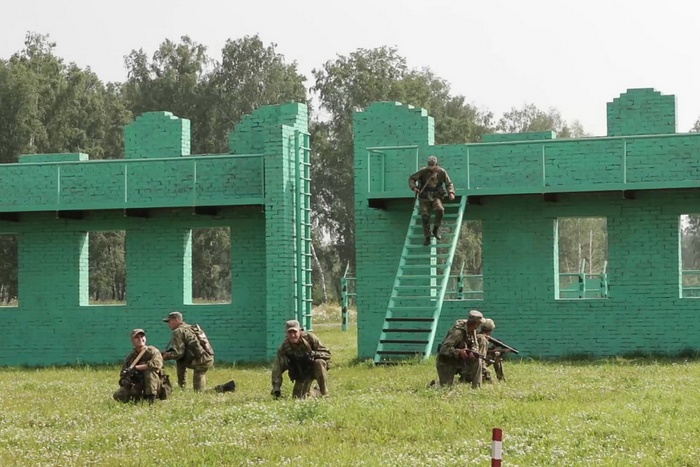 «Отличники войсковой разведки» под Новосибирском