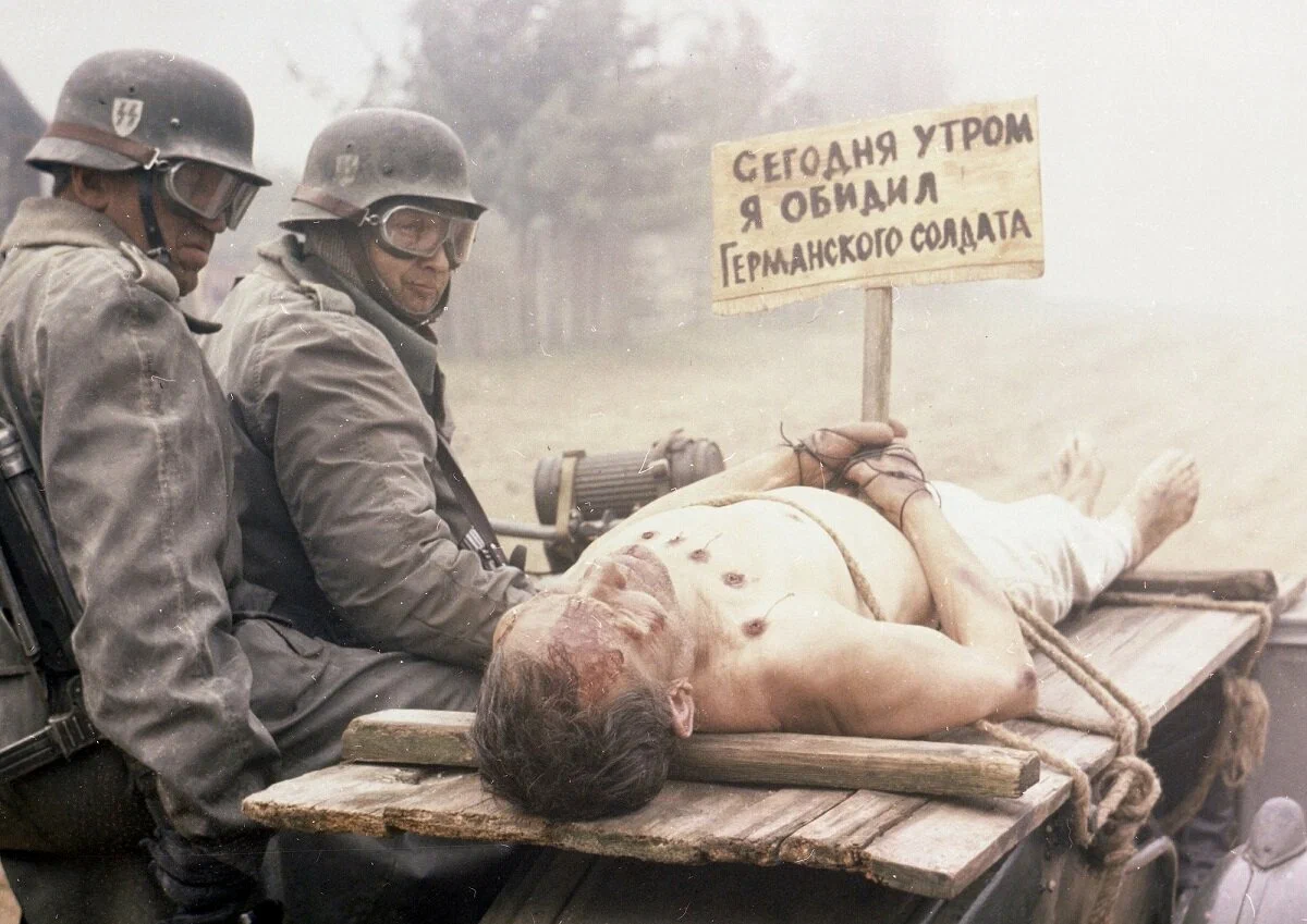 Кадр из фильма Элема Климова «Иди и смотри»