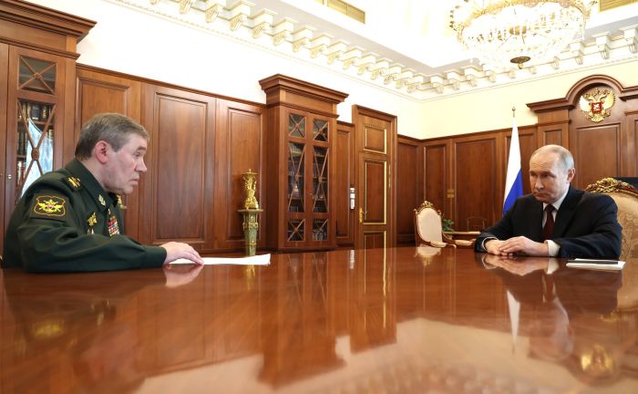Встреча с начальником Генштаба ВС РФ Валерием Герасимовым, 19 апреля 2025 года, Москва, Кремль. Фото: kremlin.ru