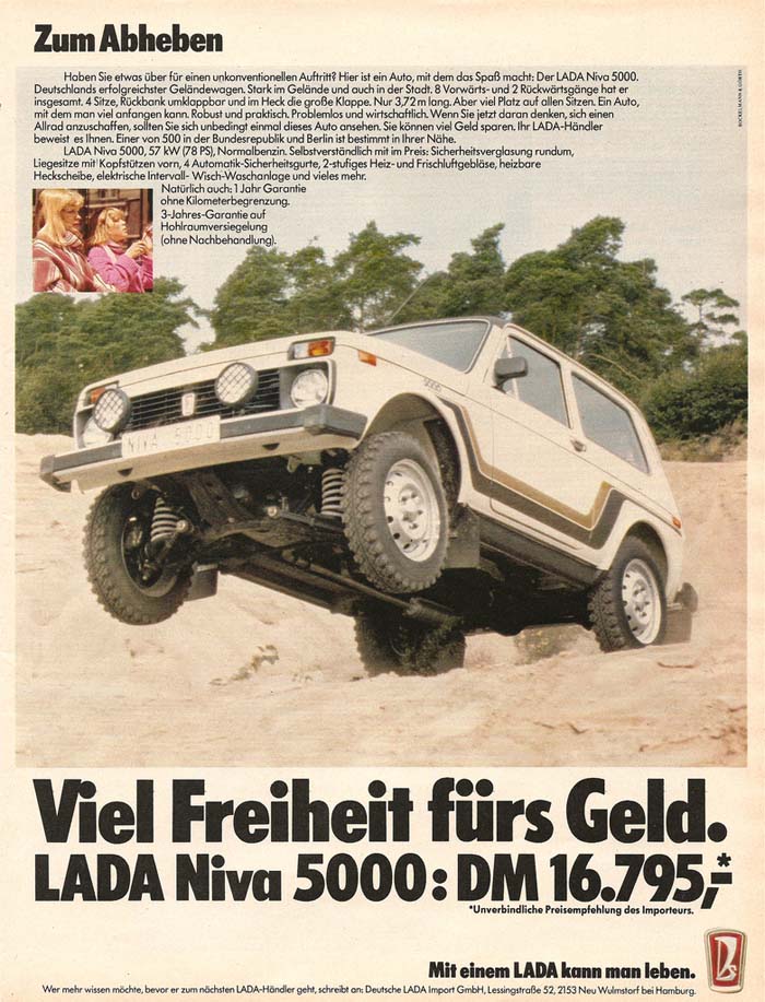 Прямое доказательство того, что Lada Niva была не только популярна на Западе, но и стоила немало: рекламный проспект модели в немецком журнале. Хорошо заметно, на какие именно качества Нивы делали ставку ее европейские дилеры