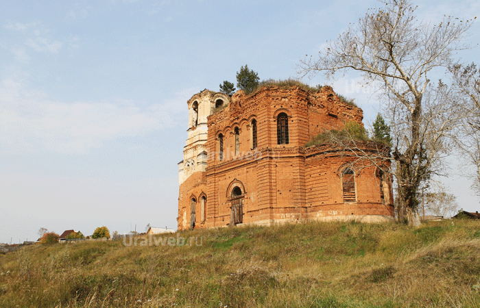 Николаевкая церковь в Исетском