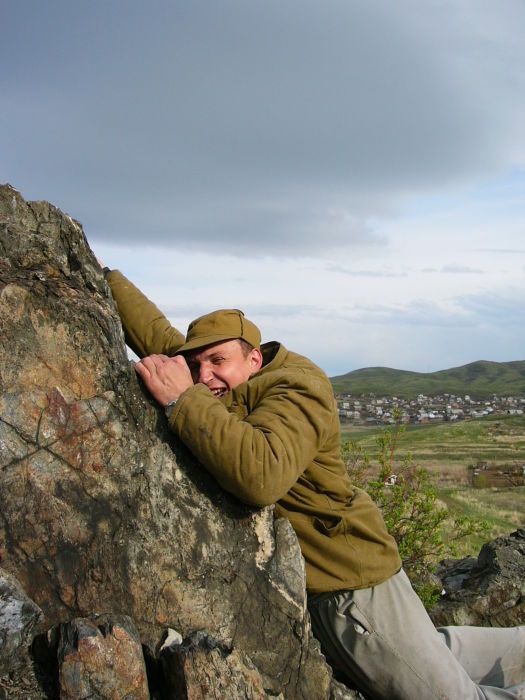 Включи человек в телогрейке. Человек в телогрейке фото. Телогрейка ЗК. Человек в телогрейке или просто ЗК. Телогрейка песня.