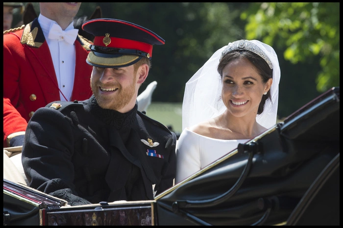 Принц Гарри в день свадьбы подарил жене кольцо своей матери Дианы