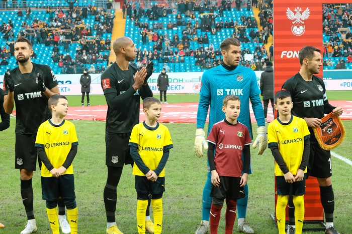 «Урал» не стал продлевать аренду вратаря Ильи Помазуна