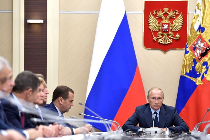 «Неполное соответствие»: скандал с «ВИМ-Авиа» дошел до Владимира Путина