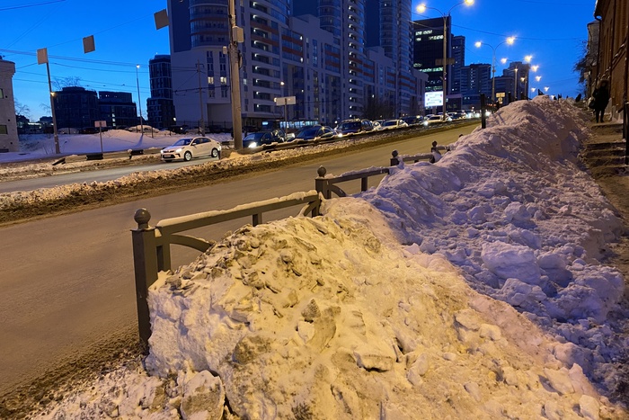Власти рассказали, как будут бороться со снегом в Екатеринбурге на этот раз