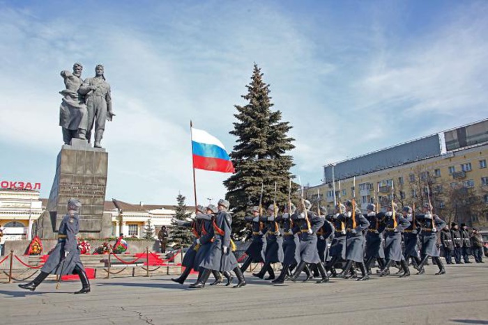 В день памяти Уральского добровольческого танкового корпуса открыли доску