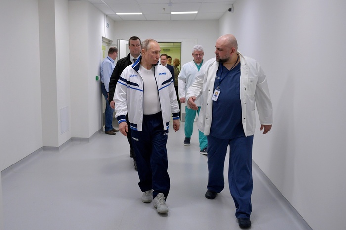 Встречавшийся с Путиным главврач «коронавирусной» больницы Москвы заразился COVID-19