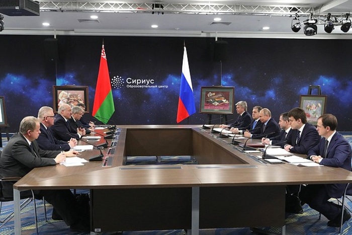 Лукашенко заявил о роли мнения народа в вопросе объединения с Россией