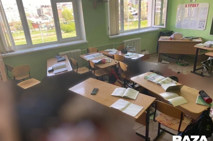 Путин поручил ужесточить правила владения оружием после стрельбы в Казани