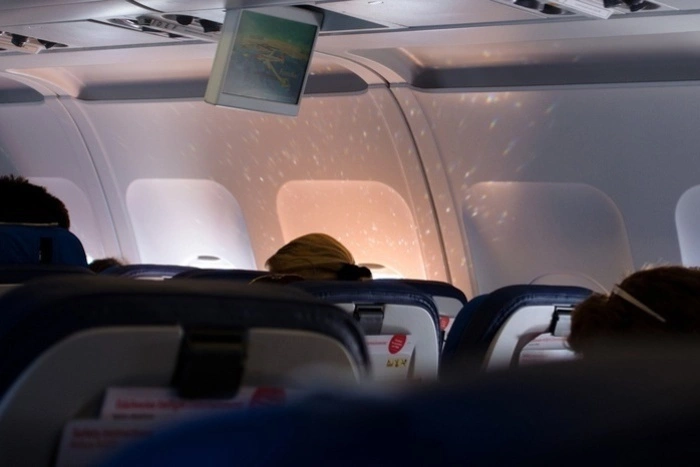 В Екатеринбурге самолёт «Уральских авиалиний» замерз и отказался взлетать