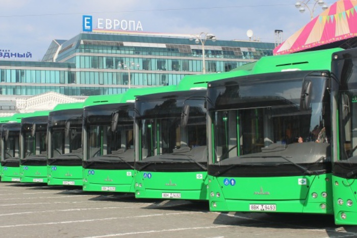 В Екатеринбург привезли 15 новых минских автобусов